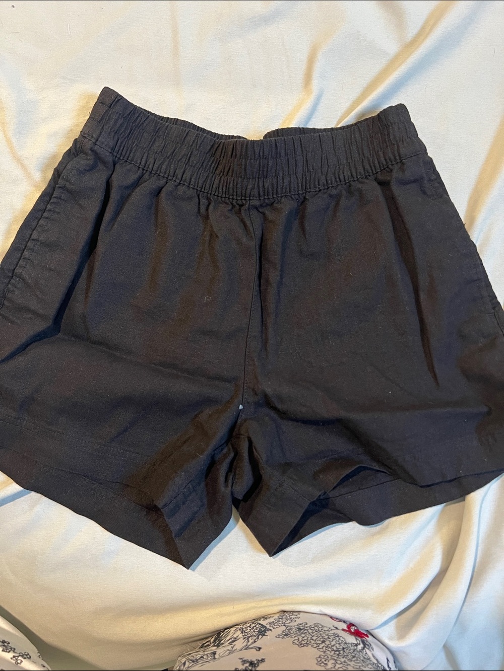 Old Navy Black Elastic-Waist Athletic Shorts